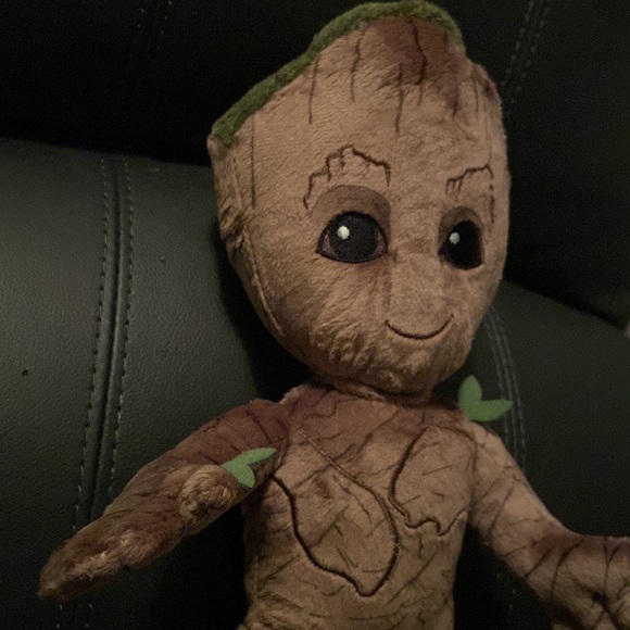 **Rare** Adorable young Groot from Marvel Guardians of the Galaxy - Picture 5 of 16